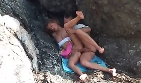 سگ ماده فر با dildo و در زمان سکی 18 دیک